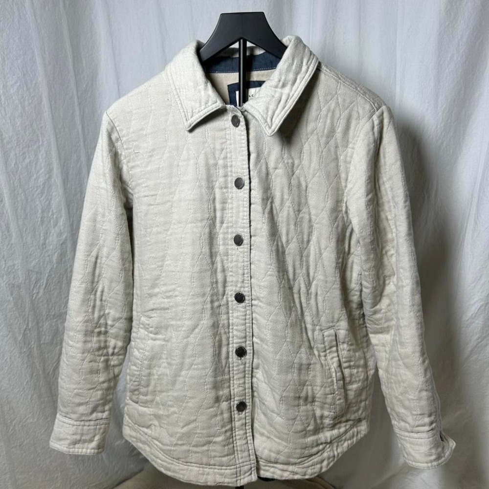 JACHS Girlfriend Shirt Jacket‎ Women's Size M Cream Quilted Shacket